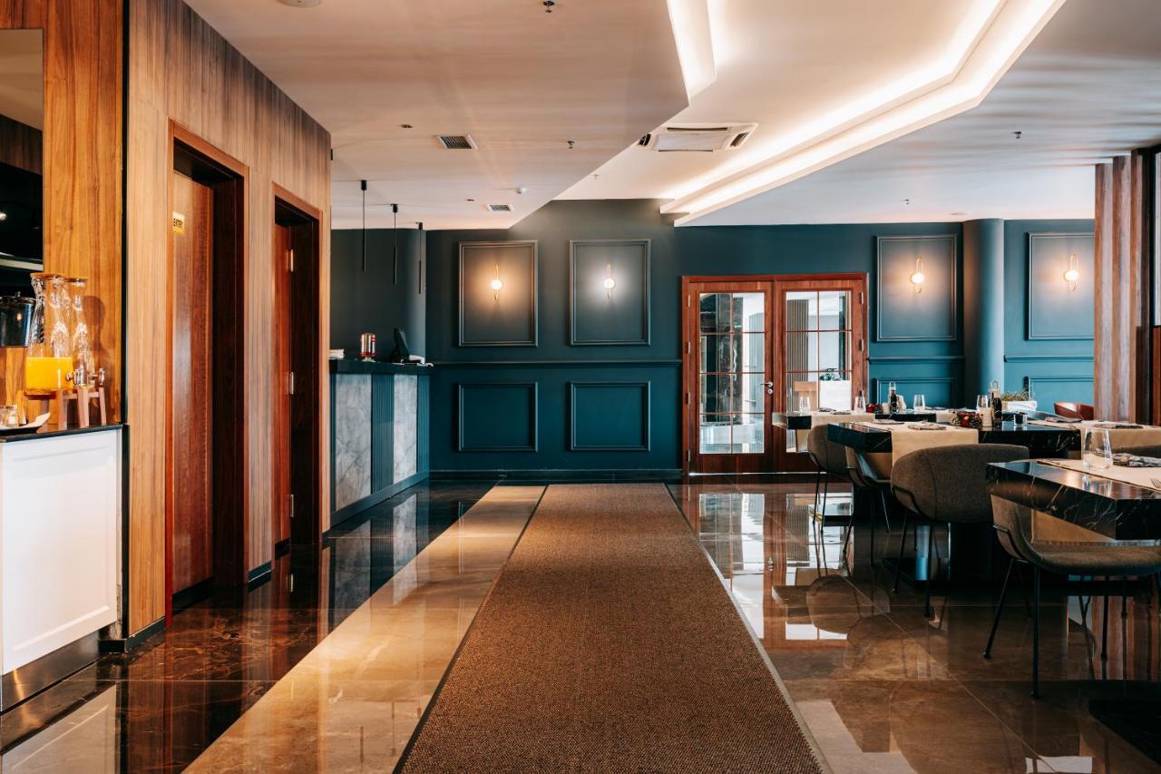 Palace Hotel & Spa Titova Mitrovica Esterno foto