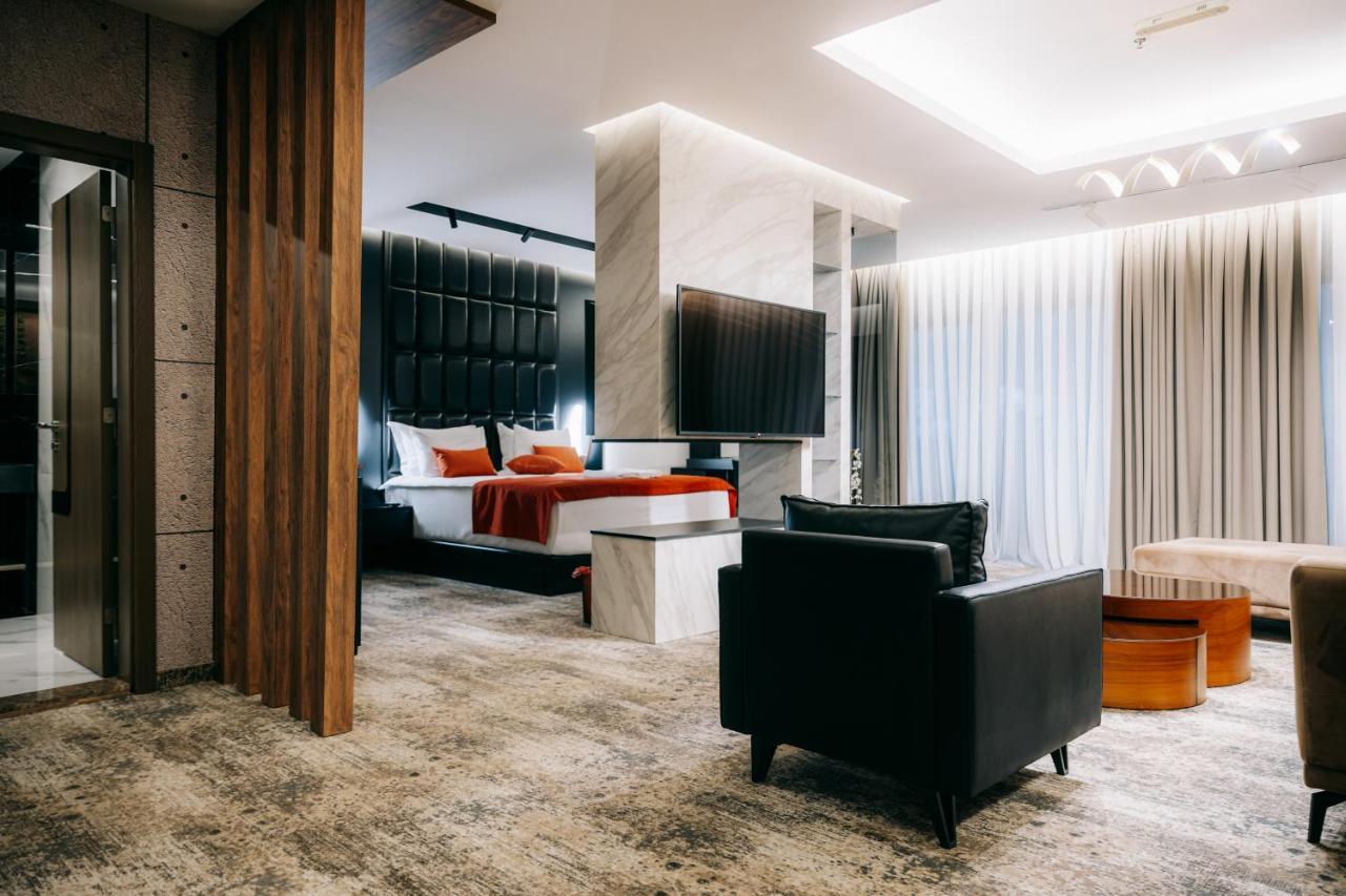 Palace Hotel & Spa Titova Mitrovica Esterno foto