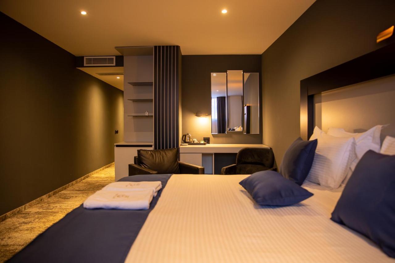 Palace Hotel & Spa Titova Mitrovica Esterno foto