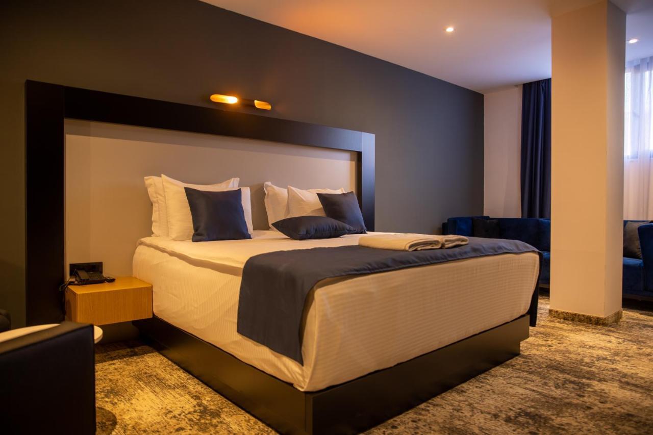 Palace Hotel & Spa Titova Mitrovica Esterno foto